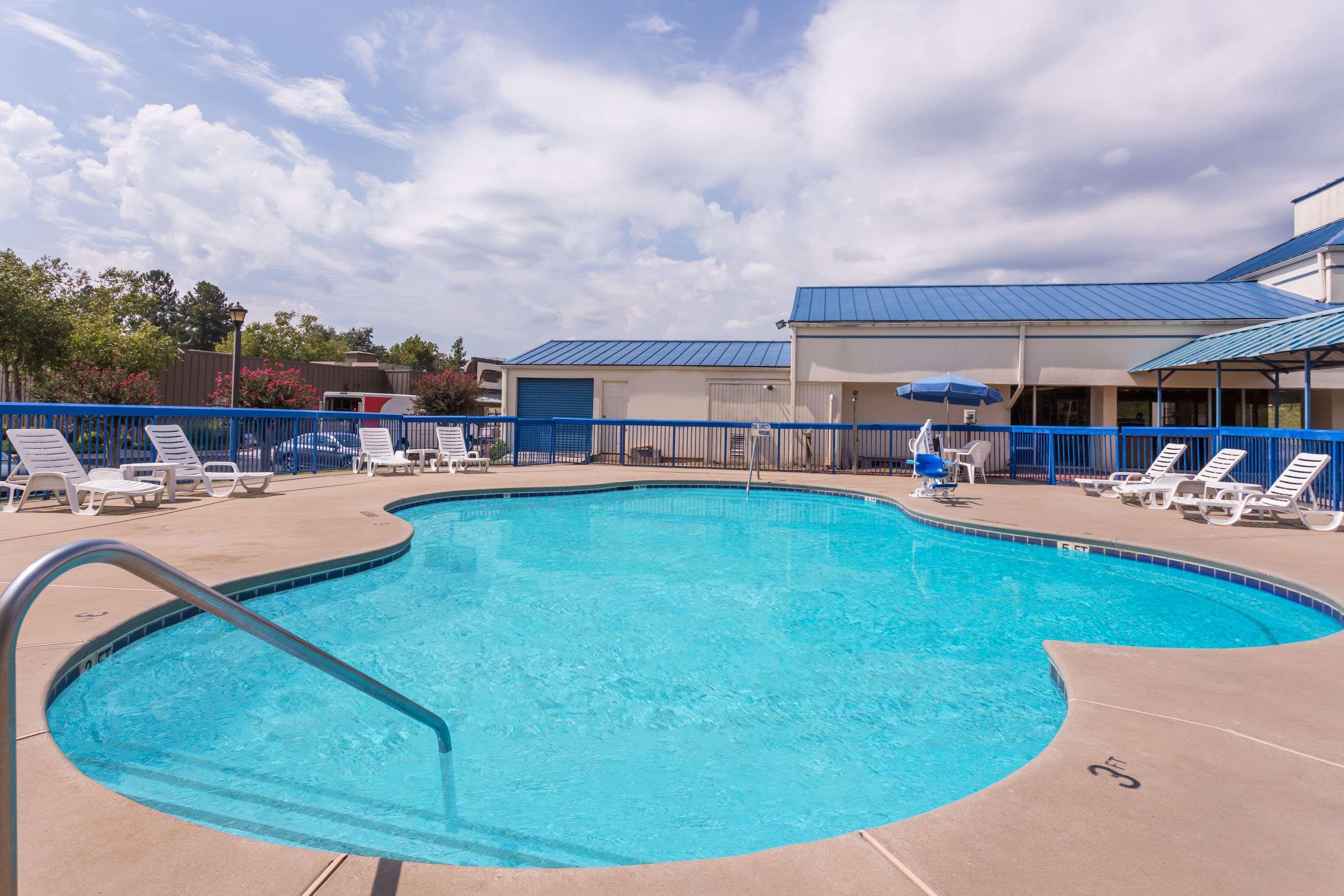 Howard Johnson By Wyndham Commerce Ga Экстерьер фото